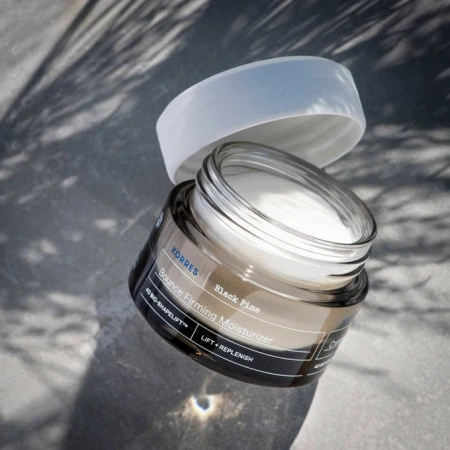 Korres Black Pine Krem Ujędrniający na Dzień dla Skóry Normalnej i Mieszanej, 40ml