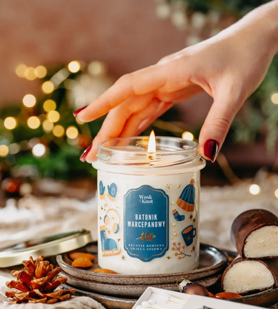 Wosk&Knot Świeca Sojowa - Batonik Marcepanowy, 250g