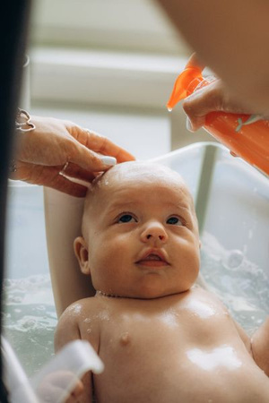 Mini U - Żel do Mycia Ciała i Włosów, 250ml